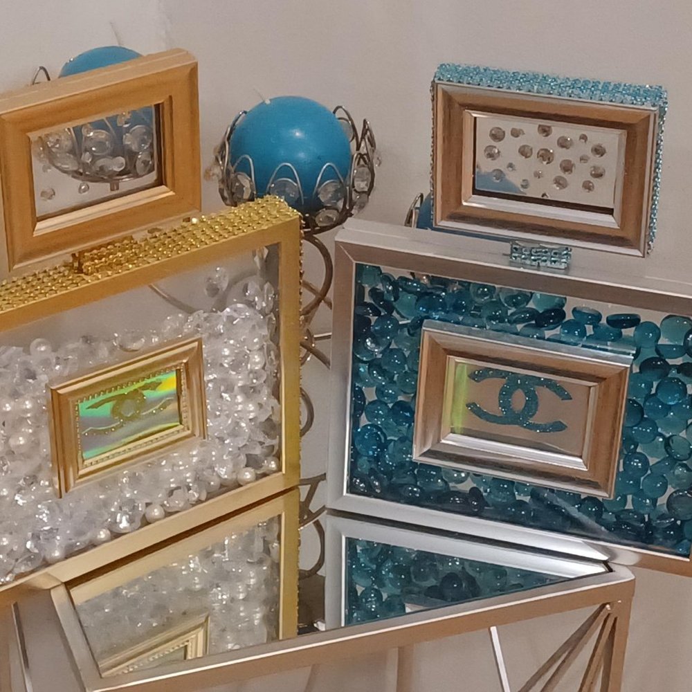 Bedroom accents